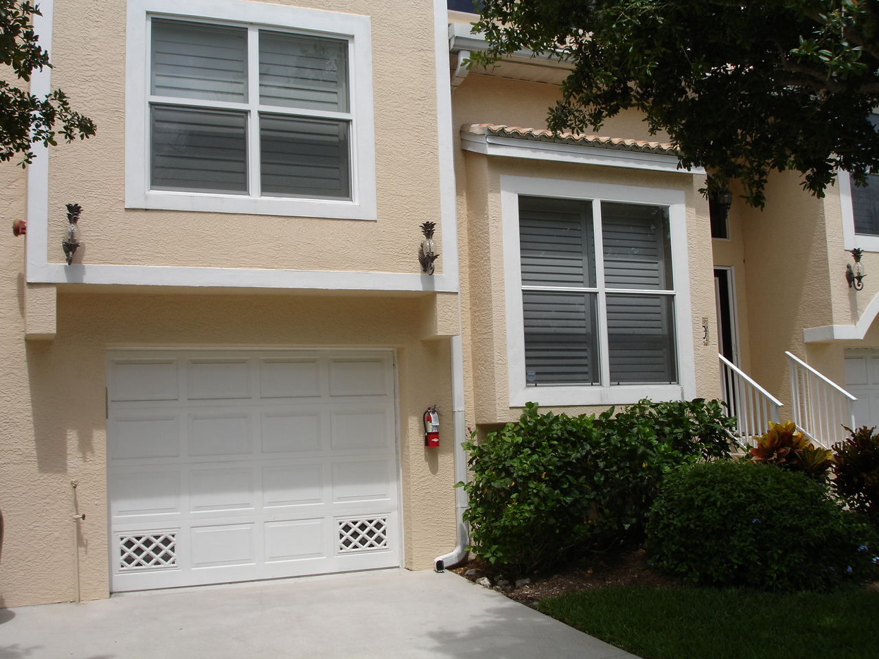 BROADVIEW VILLAS at OLDE NAPLES SOUTHEAST Real Estate NAPLES Florida Fla Fl